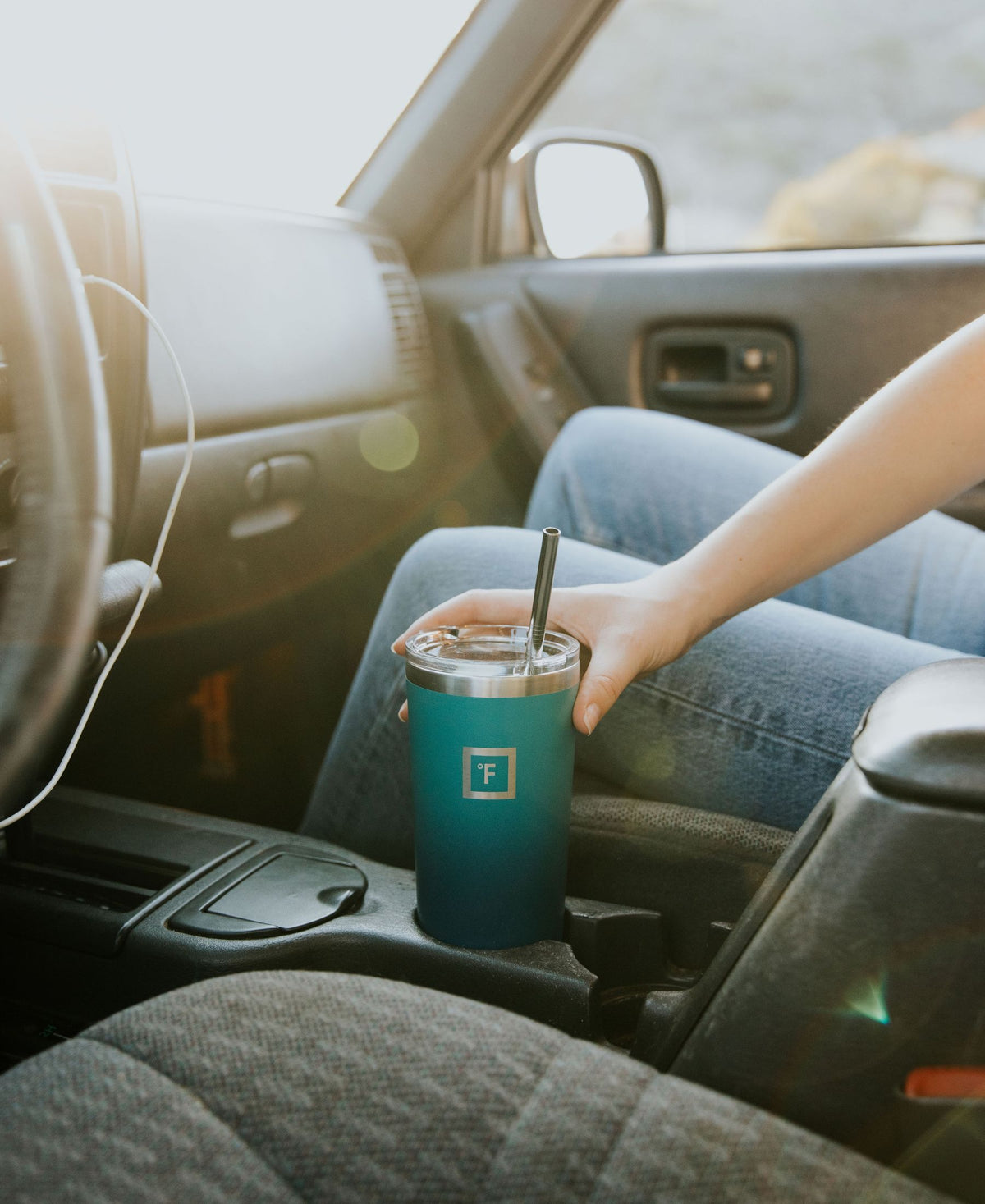 Guide to Cup Holder Friendly Water Bottles
